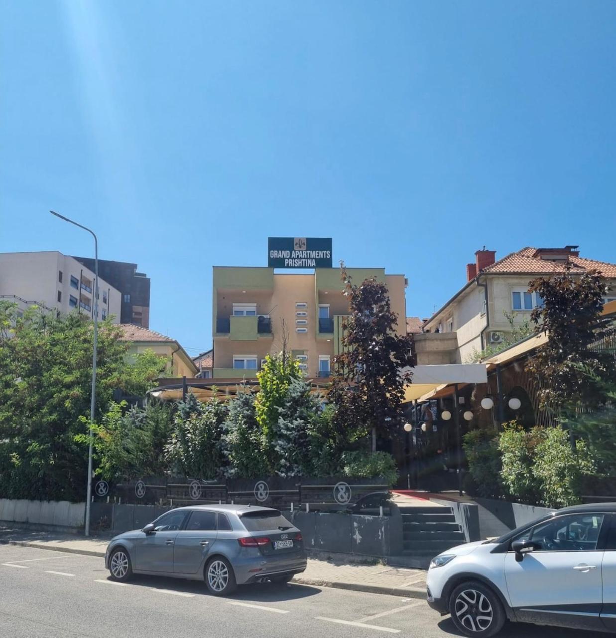 Grand Apartments Prishtina Pristina Eksteriør bilde