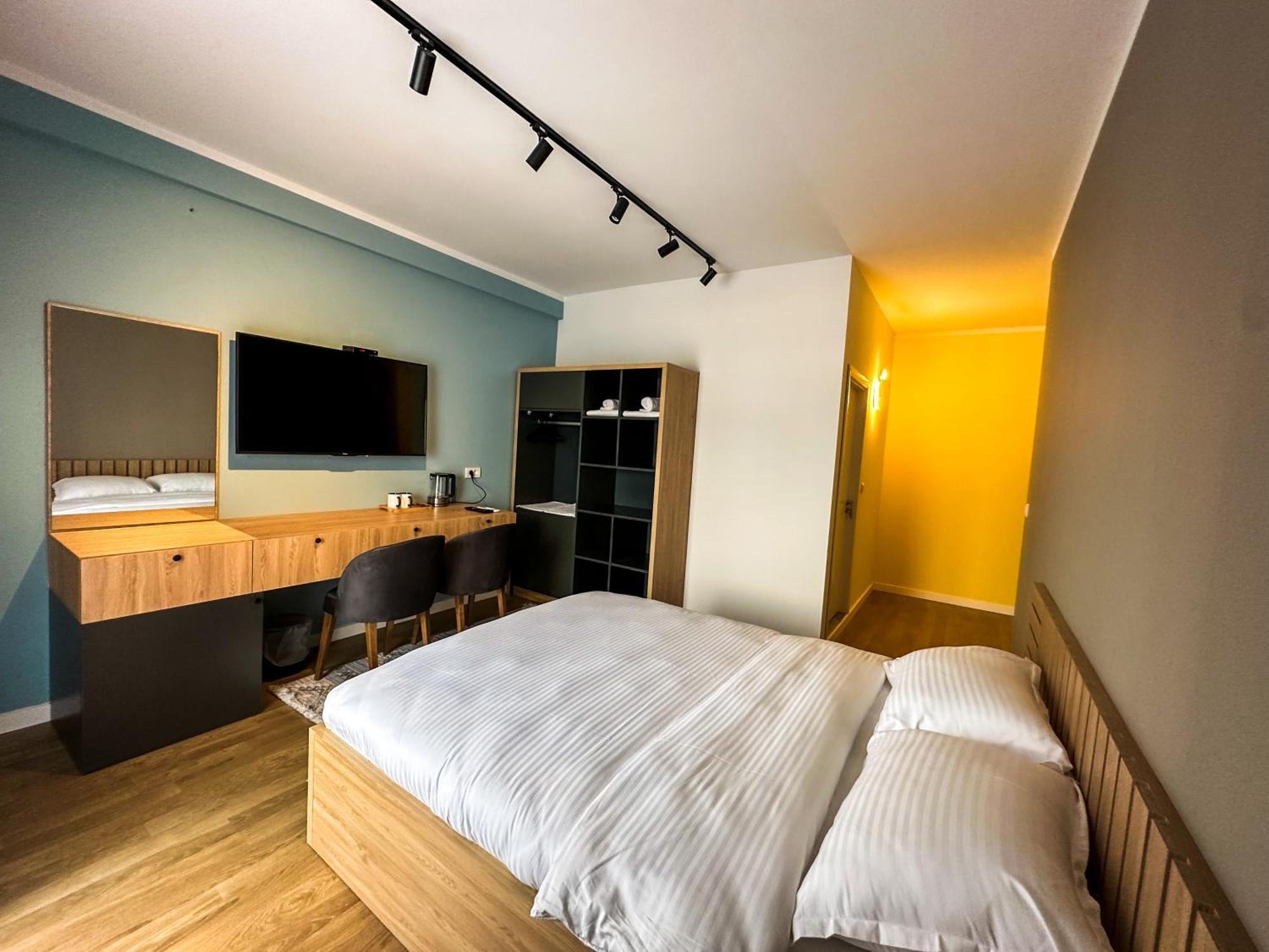 Grand Apartments Prishtina Pristina Eksteriør bilde